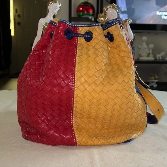 Bottega Veneta multicolour Woven Bucket Bag - Picture 3 of 17